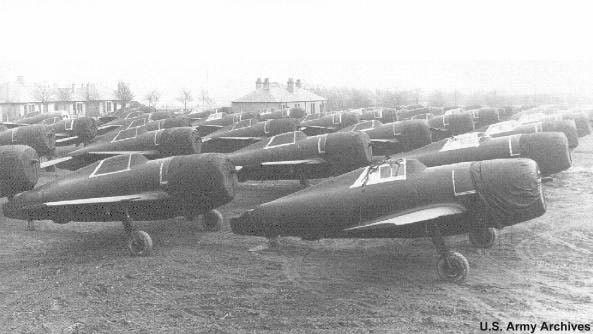 P-47s arrive in England