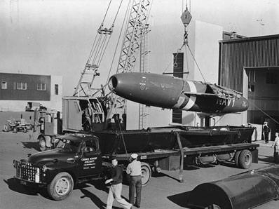 Unloading Regulus I guided missile