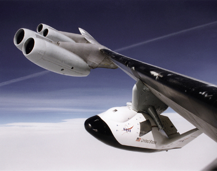 X-38 on B-52 wing pylon