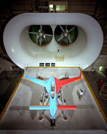 Rutan Model 33 VariEze in wind tunnel