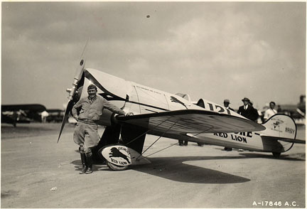 Roscoe Turner by plane Gilmore--Red Lion