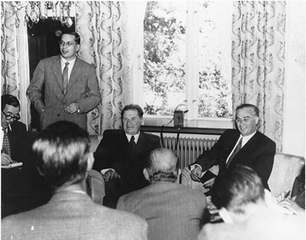 Soviet announcement of intention to launch a satellite