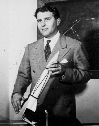 von Braun with rocket � 1950s