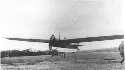 Antoinette monoplane at Belment air show